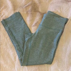 🚫SOLD🚫 NWOT Lululemon Crop Leggings